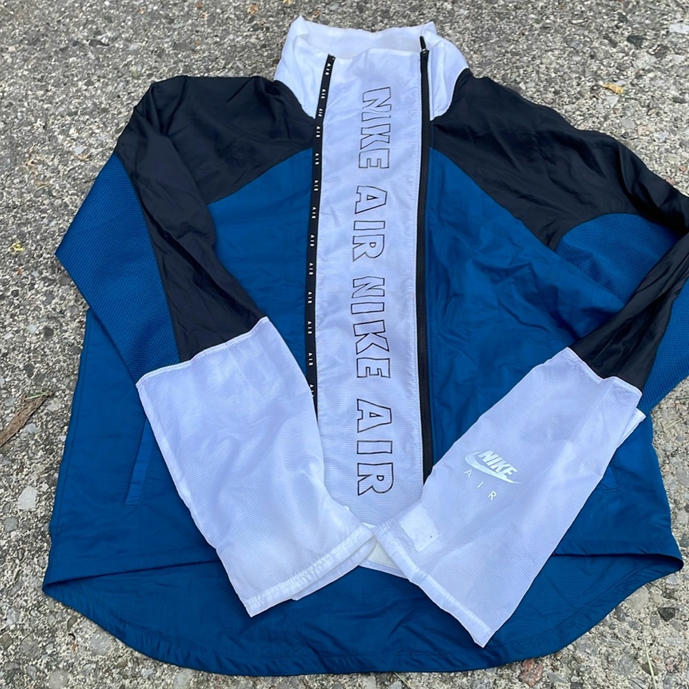 Fun asymmetrical Nike Run Jacket